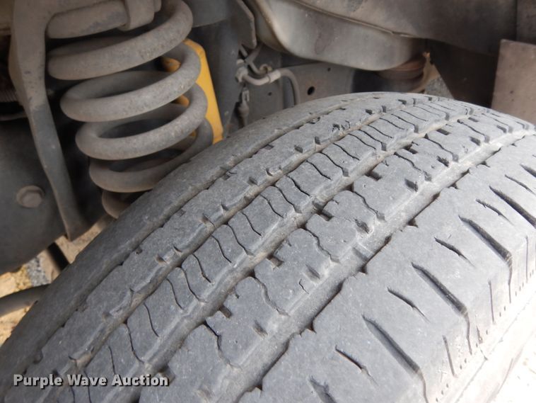 image for item DM2939 2009 Ford E450  shuttle bus