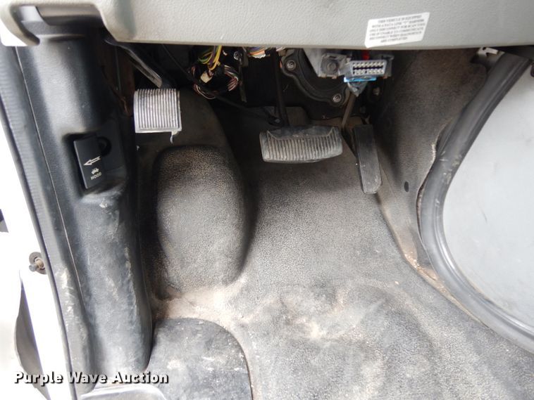 image for item DM2942 2009 Ford E450  shuttle bus