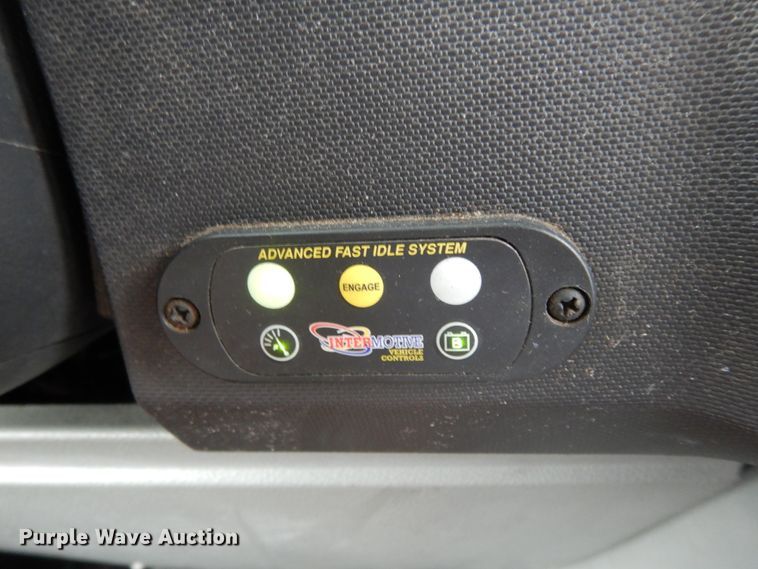 image for item DM2942 2009 Ford E450  shuttle bus