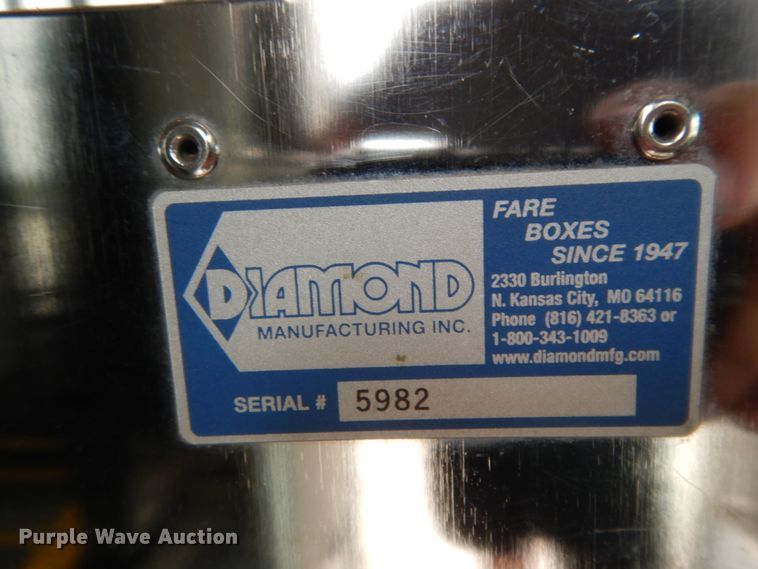 image for item DM2942 2009 Ford E450  shuttle bus