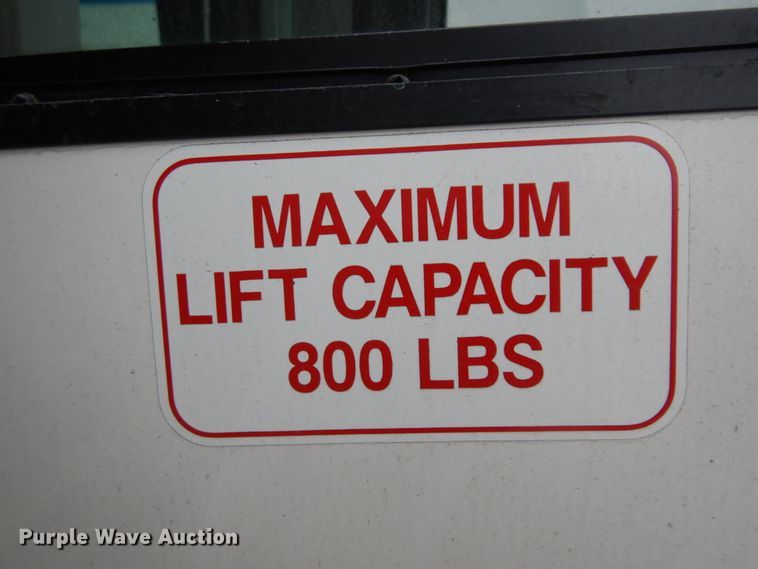 image for item DM2942 2009 Ford E450  shuttle bus