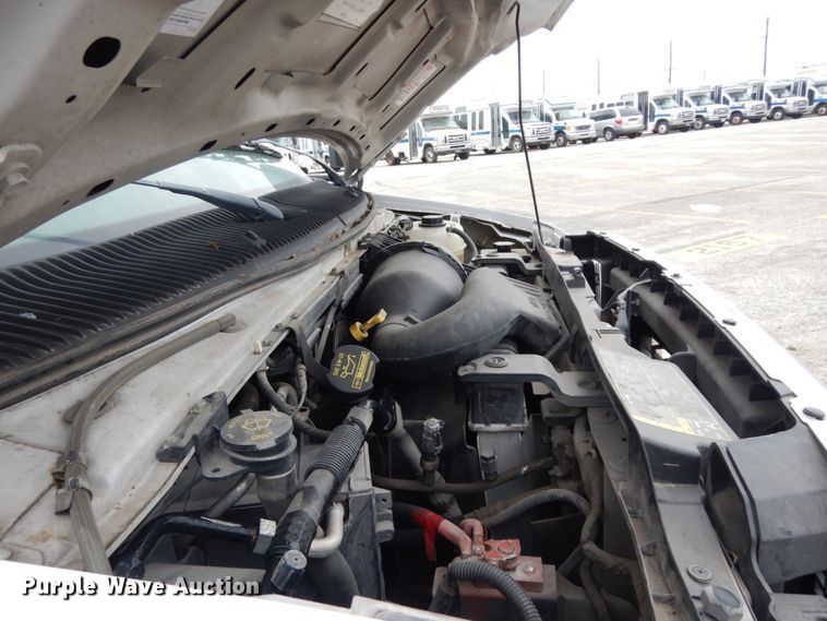 image for item DM2942 2009 Ford E450  shuttle bus