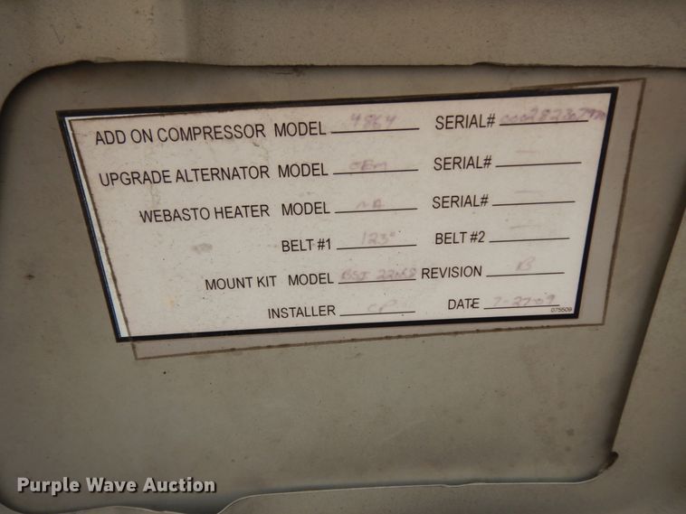 image for item DM2942 2009 Ford E450  shuttle bus