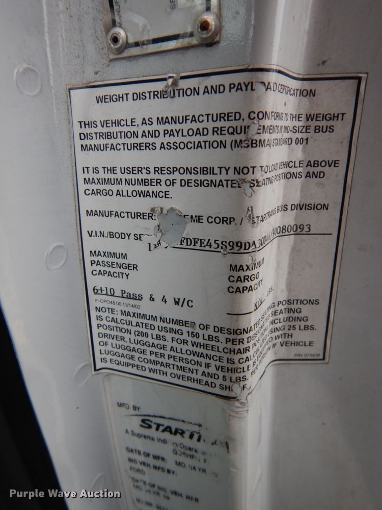 image for item DM2942 2009 Ford E450  shuttle bus