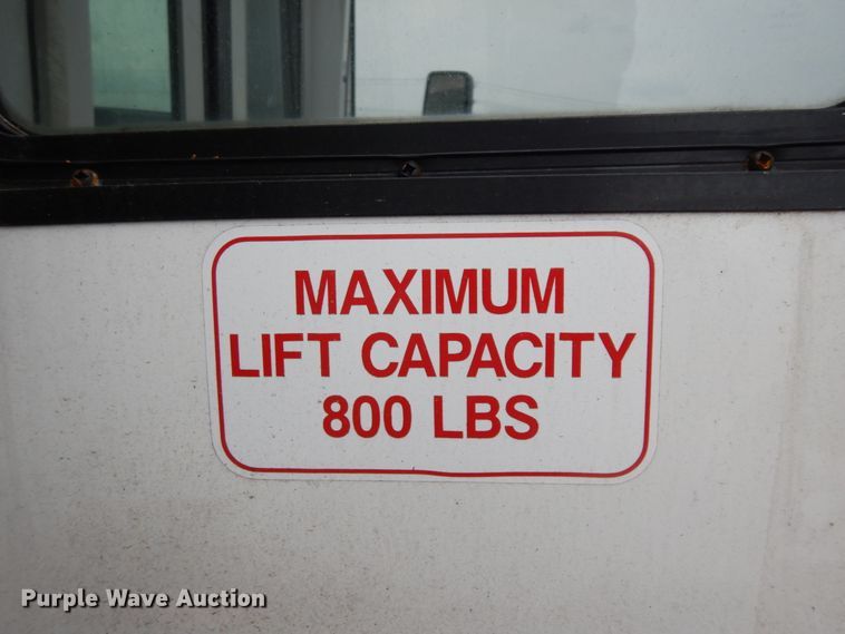 image for item DM2943 2009 Ford E450  shuttle bus