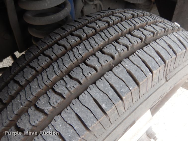 image for item DM2943 2009 Ford E450  shuttle bus