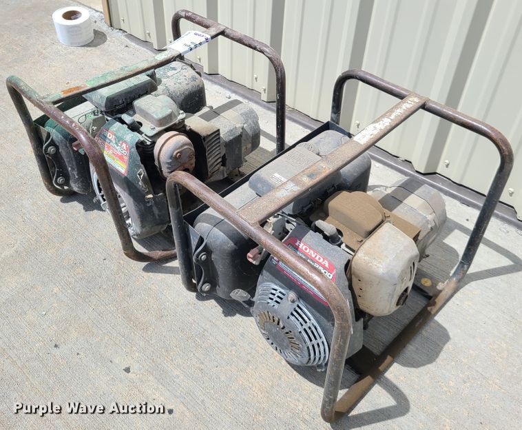 image for item DN5500 (2) Honda EN2500 generators