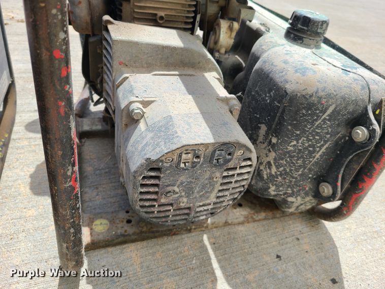 image for item DN5500 (2) Honda EN2500 generators