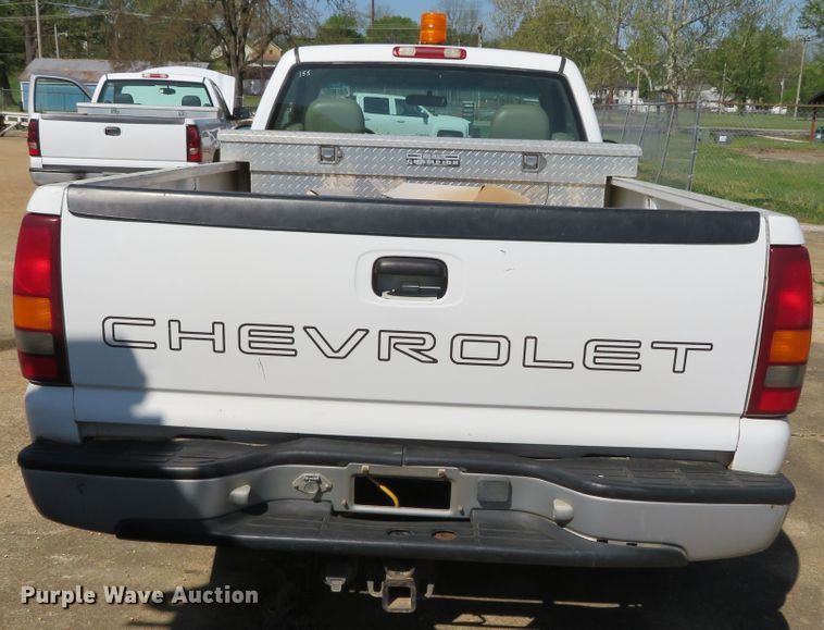 image for item DN5769 2001 Chevrolet Silverado 1500  pickup truck