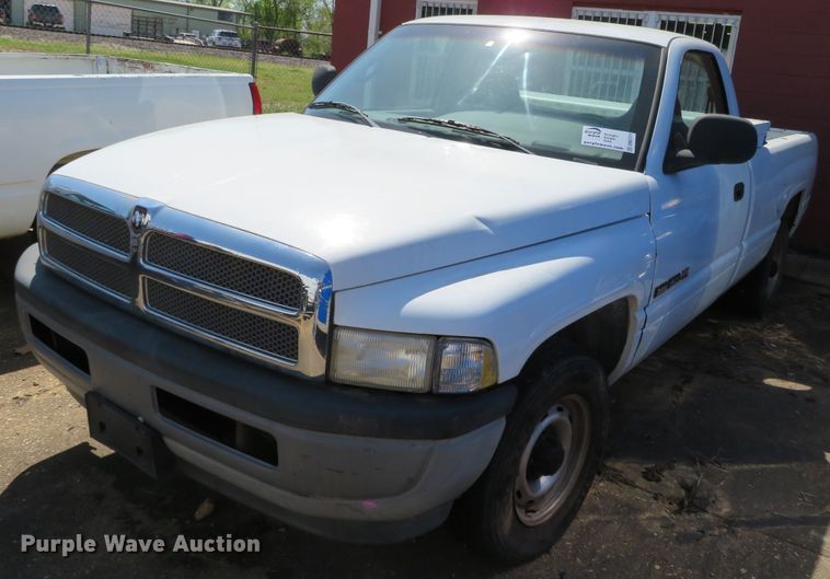 image for item DN5771 2001 Dodge Ram 1500  pickup truck