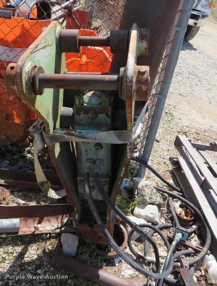 image for item DN5776 Kent KHB5G breaker