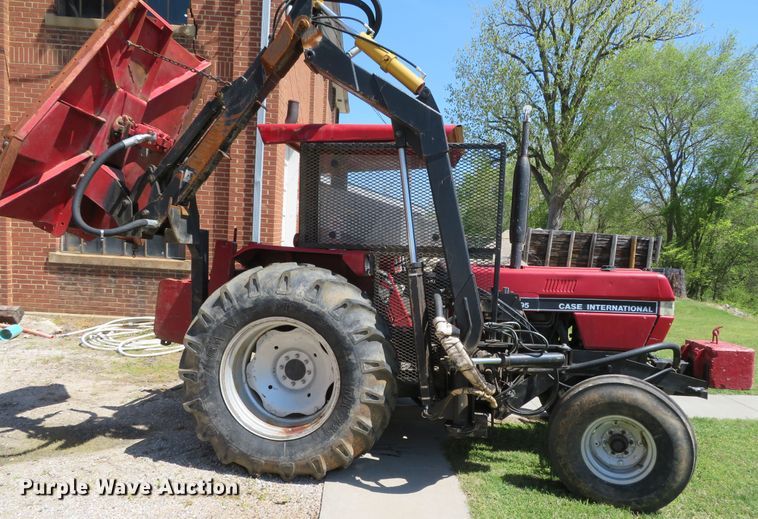 image for item DN5777 Case IH 995  tractor
