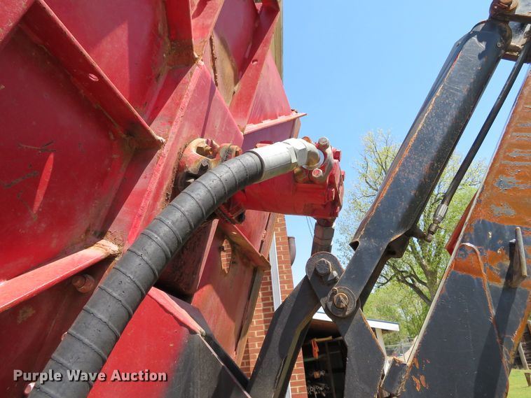 image for item DN5777 Case IH 995  tractor