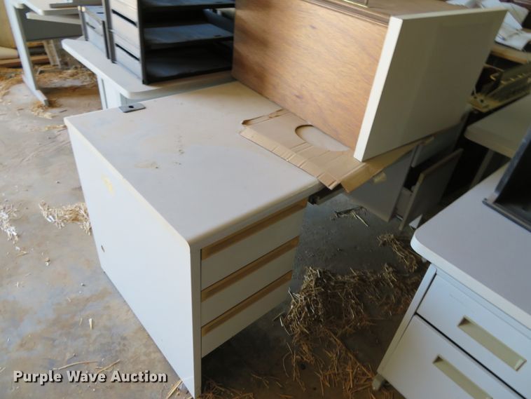 image for item DN5782 Office furniture