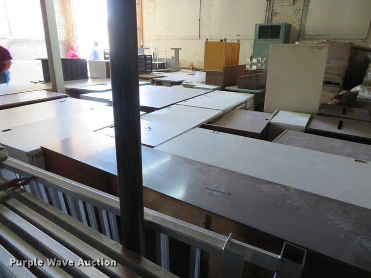 image for item DN5782 Office furniture