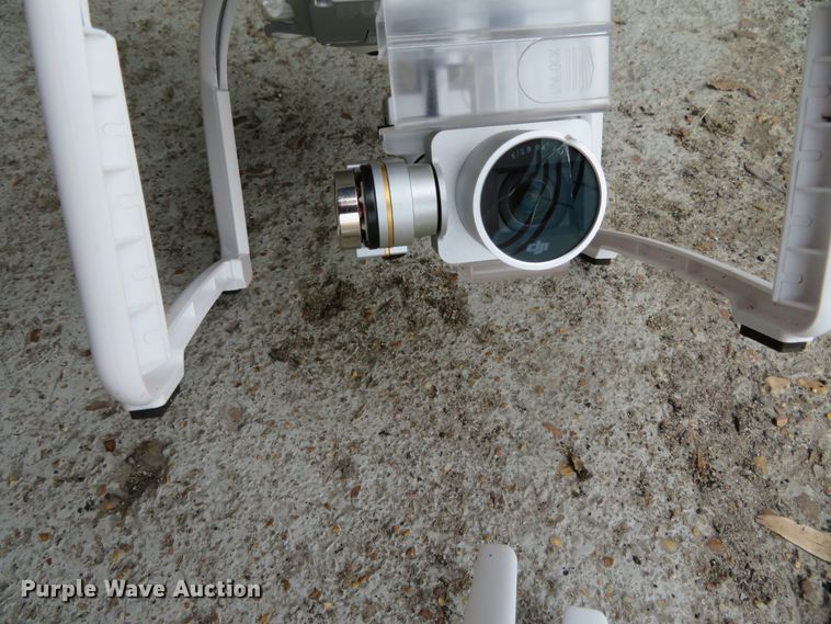 image for item DN5792 (2) DJI PV331/Phantom 3 drones