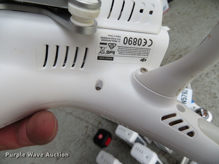 image for item DN5792 (2) DJI PV331/Phantom 3 drones