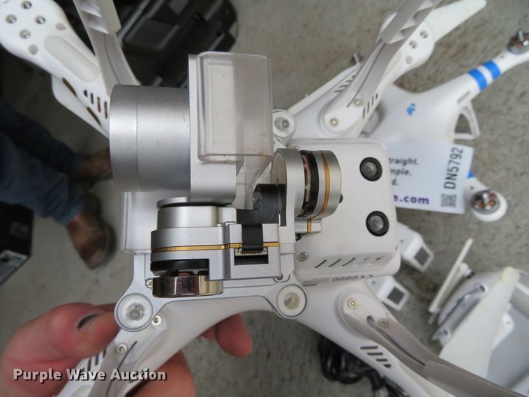 image for item DN5792 (2) DJI PV331/Phantom 3 drones