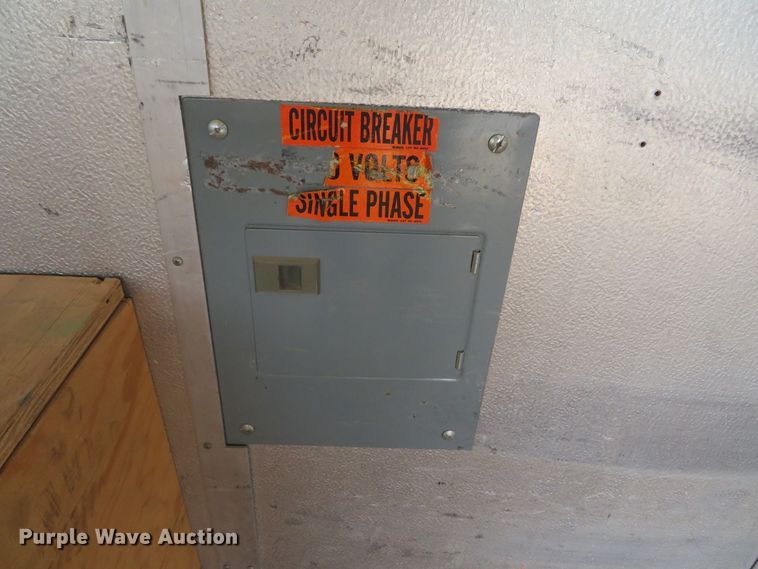 image for item DN5806 2005 Ford E450  delivery truck