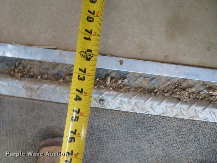 image for item DN5806 2005 Ford E450  delivery truck