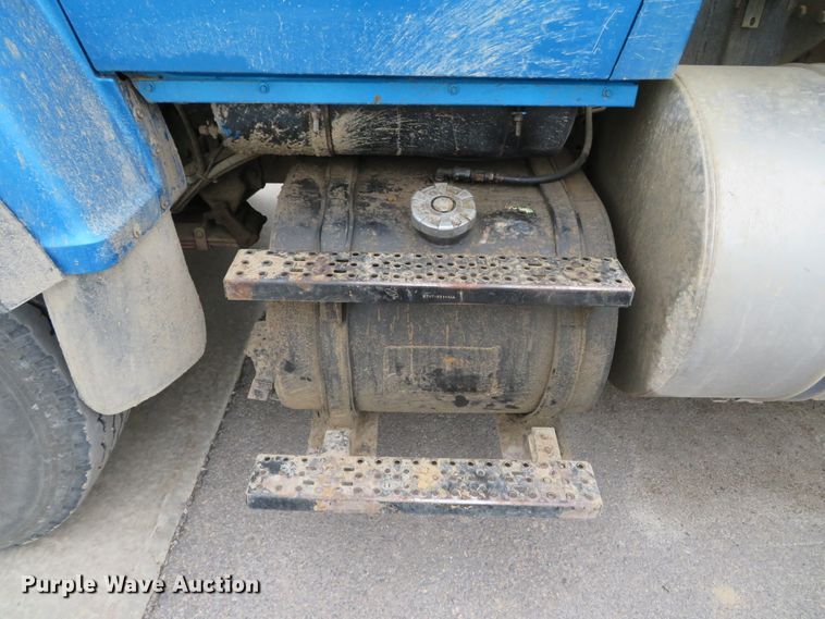 image for item DN5813 1993 Ford LN8000  sewer jetter truck