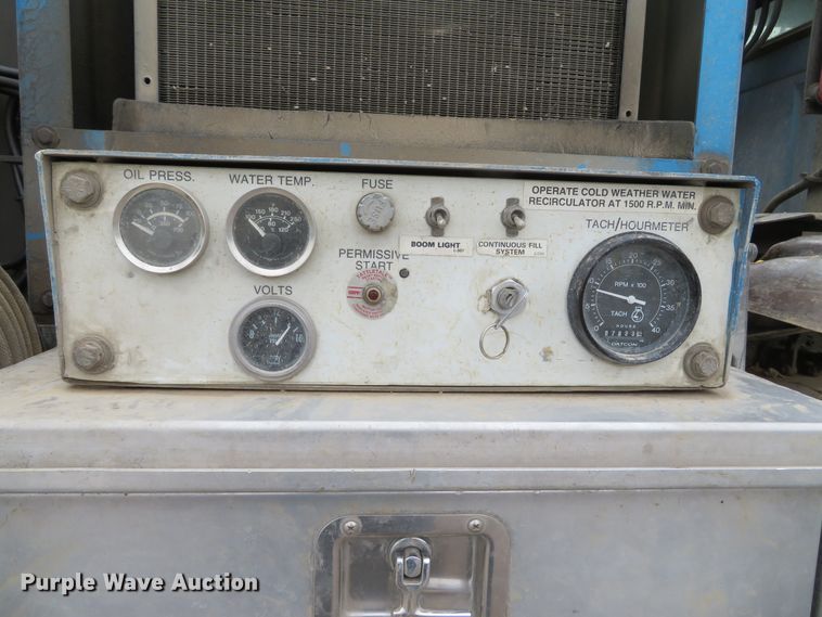 image for item DN5813 1993 Ford LN8000  sewer jetter truck