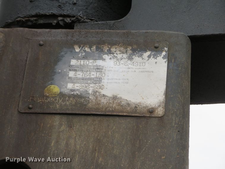 image for item DN5813 1993 Ford LN8000  sewer jetter truck