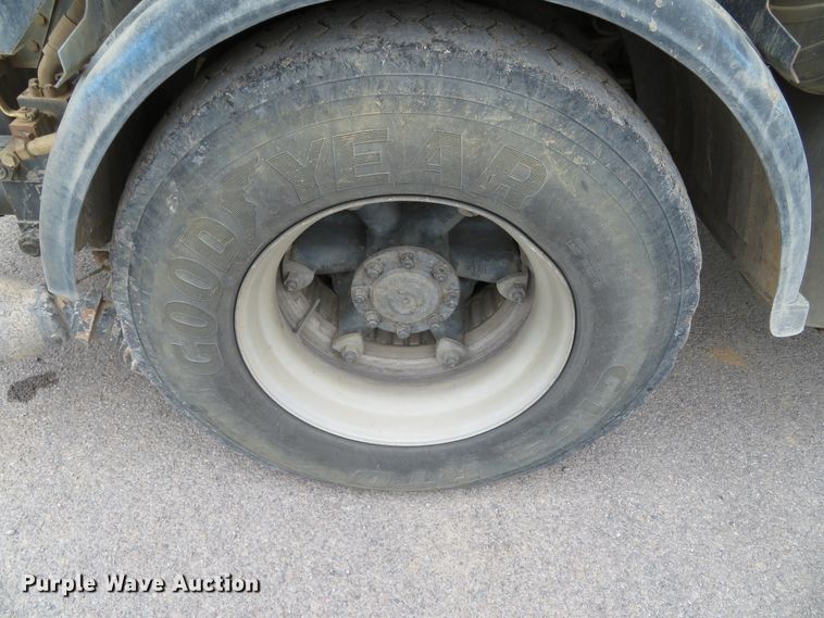 image for item DN5813 1993 Ford LN8000  sewer jetter truck