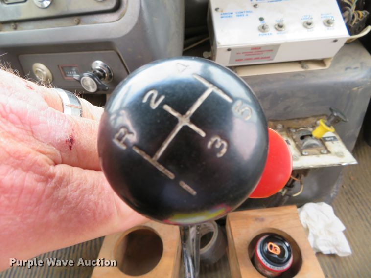 image for item DN5813 1993 Ford LN8000  sewer jetter truck