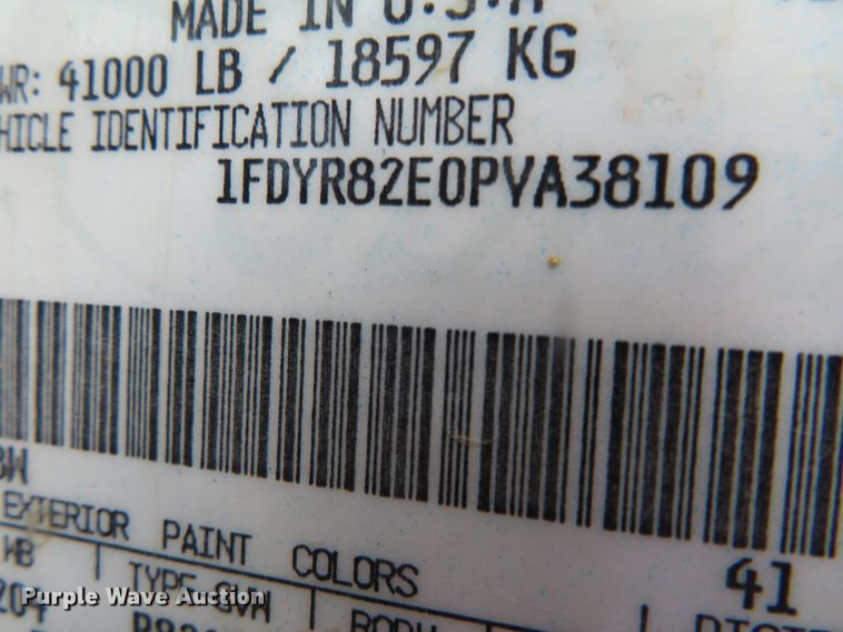 image for item DN5813 1993 Ford LN8000  sewer jetter truck