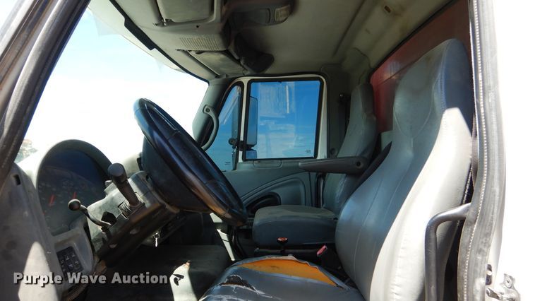 image for item ES9656 2006 International 7600  dump truck