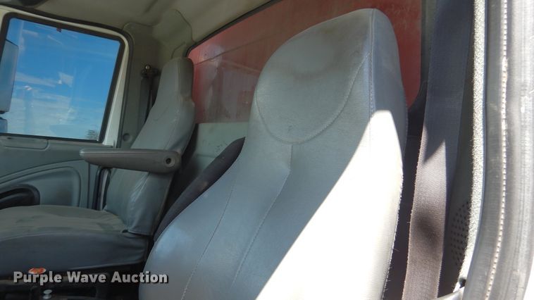 image for item ES9656 2006 International 7600  dump truck