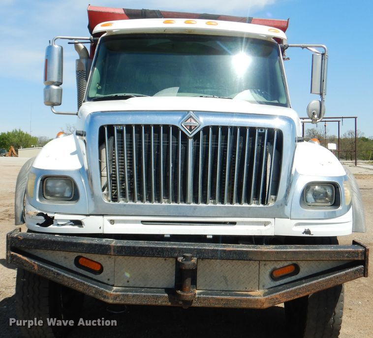 image for item ES9656 2006 International 7600  dump truck