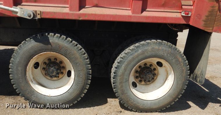 image for item ES9656 2006 International 7600  dump truck