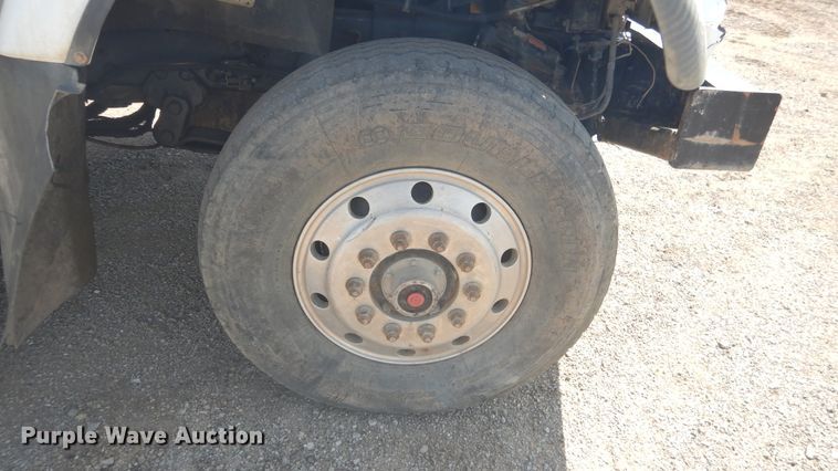 image for item ES9656 2006 International 7600  dump truck