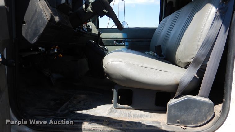 image for item ES9657 1999 Chevrolet C6500  dump truck