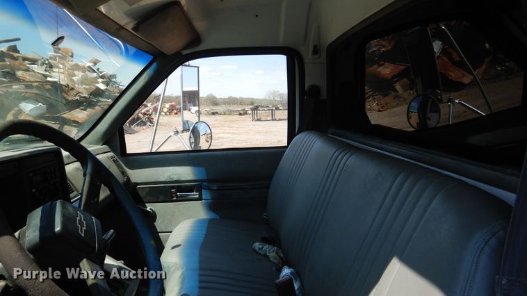 image for item ES9657 1999 Chevrolet C6500  dump truck