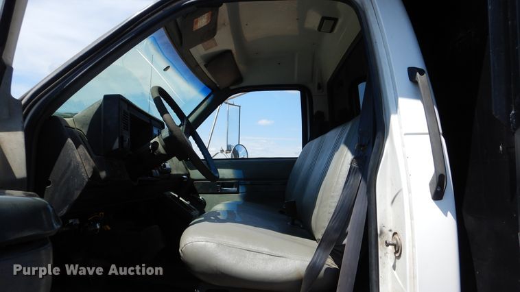 image for item ES9657 1999 Chevrolet C6500  dump truck