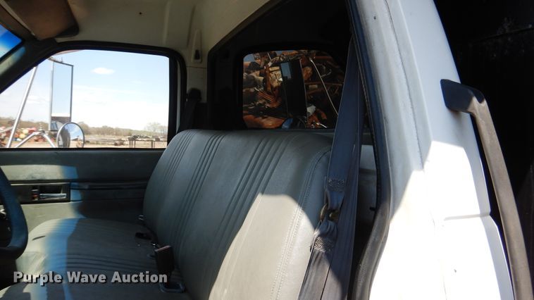 image for item ES9657 1999 Chevrolet C6500  dump truck