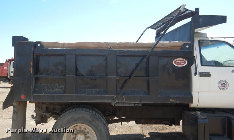 image for item ES9657 1999 Chevrolet C6500  dump truck