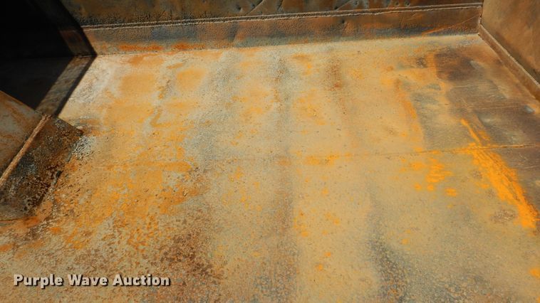 image for item ES9657 1999 Chevrolet C6500  dump truck