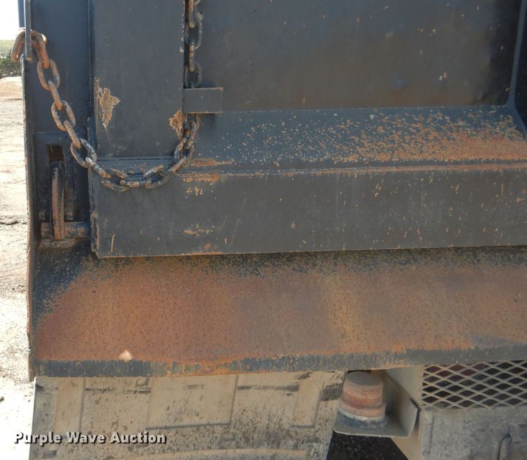 image for item ES9657 1999 Chevrolet C6500  dump truck