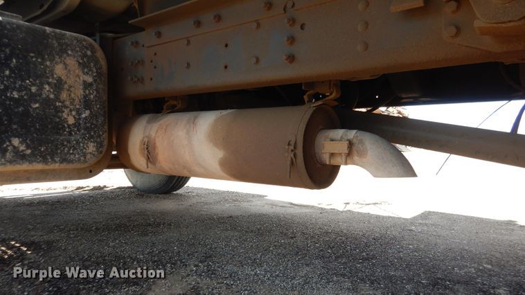 image for item ES9657 1999 Chevrolet C6500  dump truck