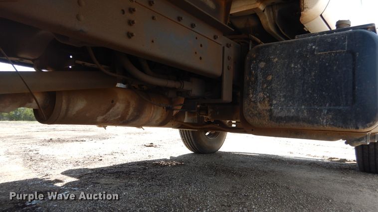 image for item ES9657 1999 Chevrolet C6500  dump truck