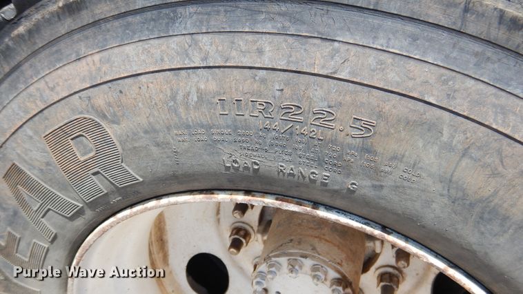 image for item ES9657 1999 Chevrolet C6500  dump truck