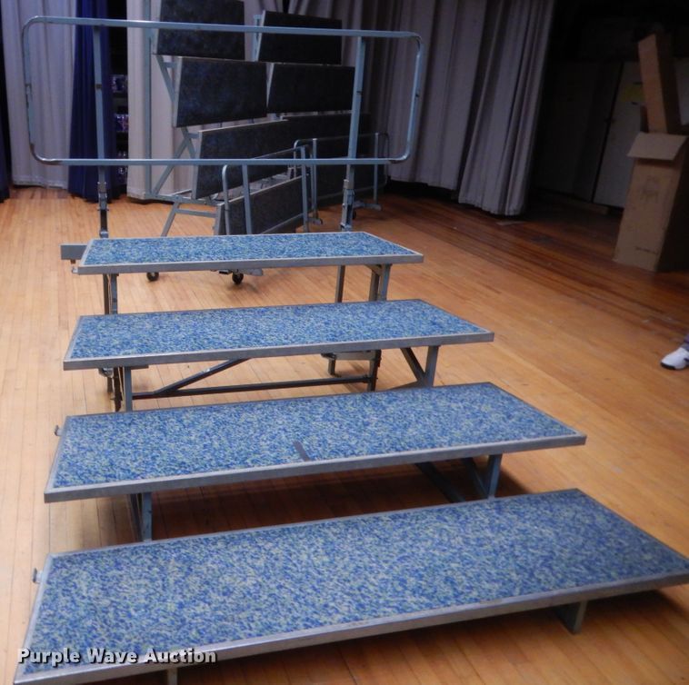 image for item ET9174 Wenger risers