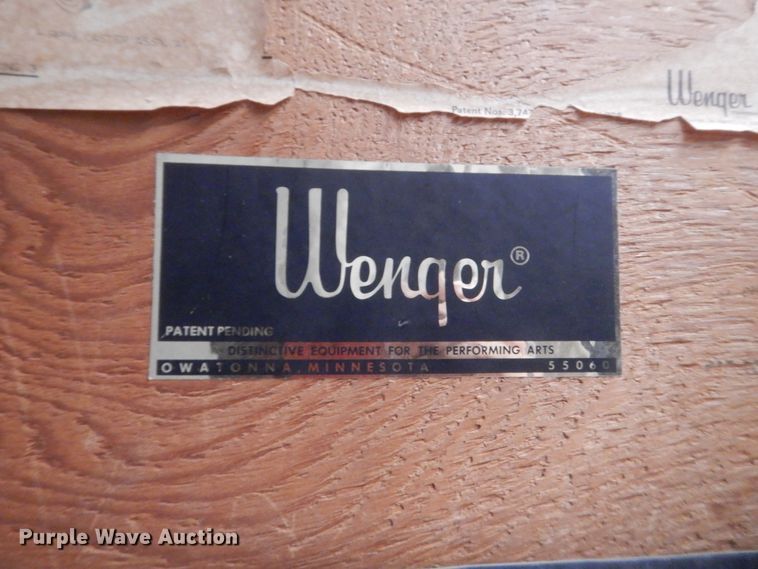 image for item ET9174 Wenger risers