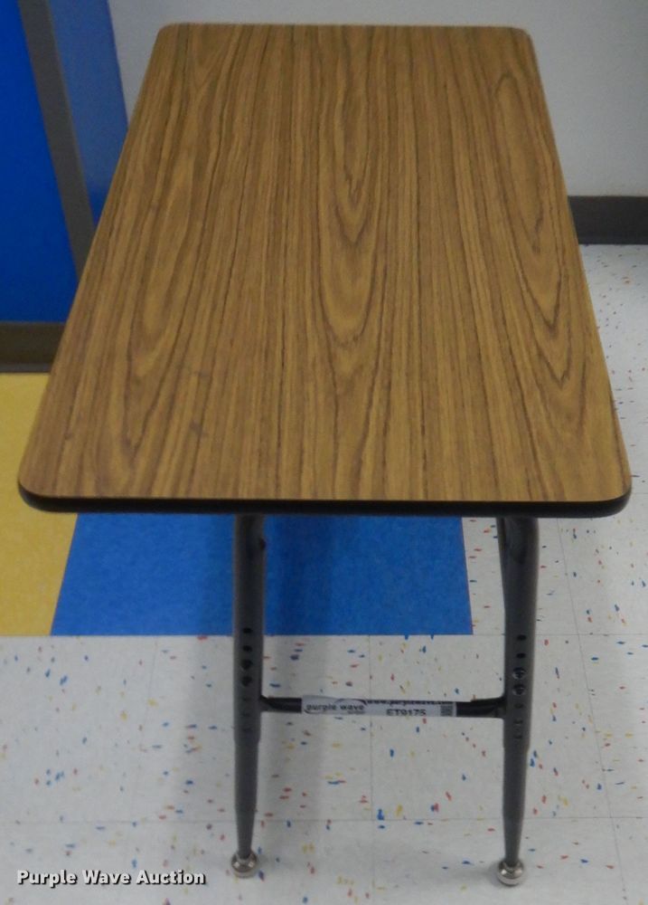 image for item ET9175 Approximately 120 desks