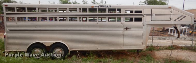 image for item ET9177 1993 Cherokee  livestock trailer
