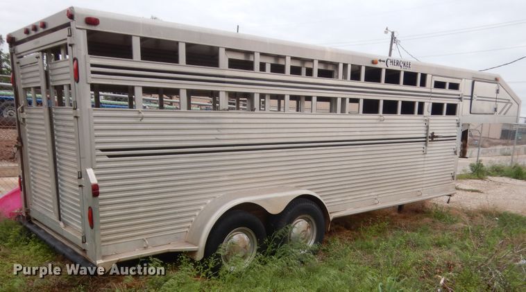 image for item ET9177 1993 Cherokee  livestock trailer